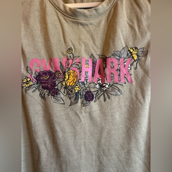 Gymshark Green Floral Embroidered Crop Muscle Tee Size M - Picture 3 of 7